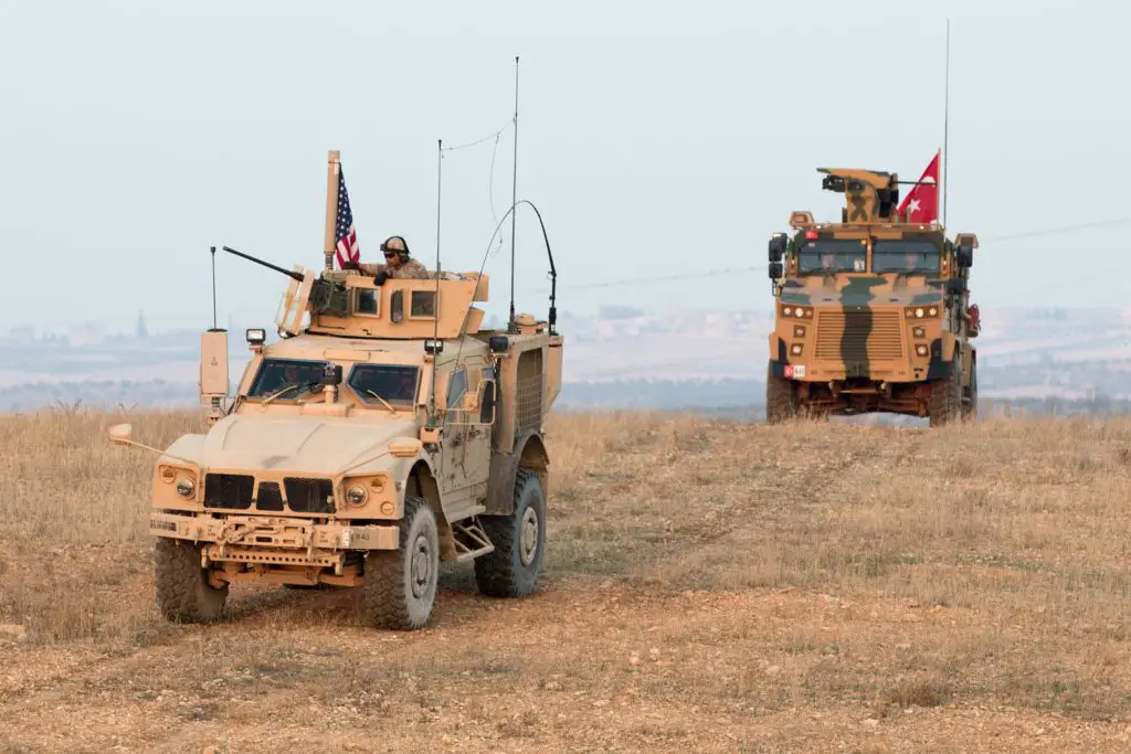 US and Turkey conduct joint patrol near Manbij, Syria