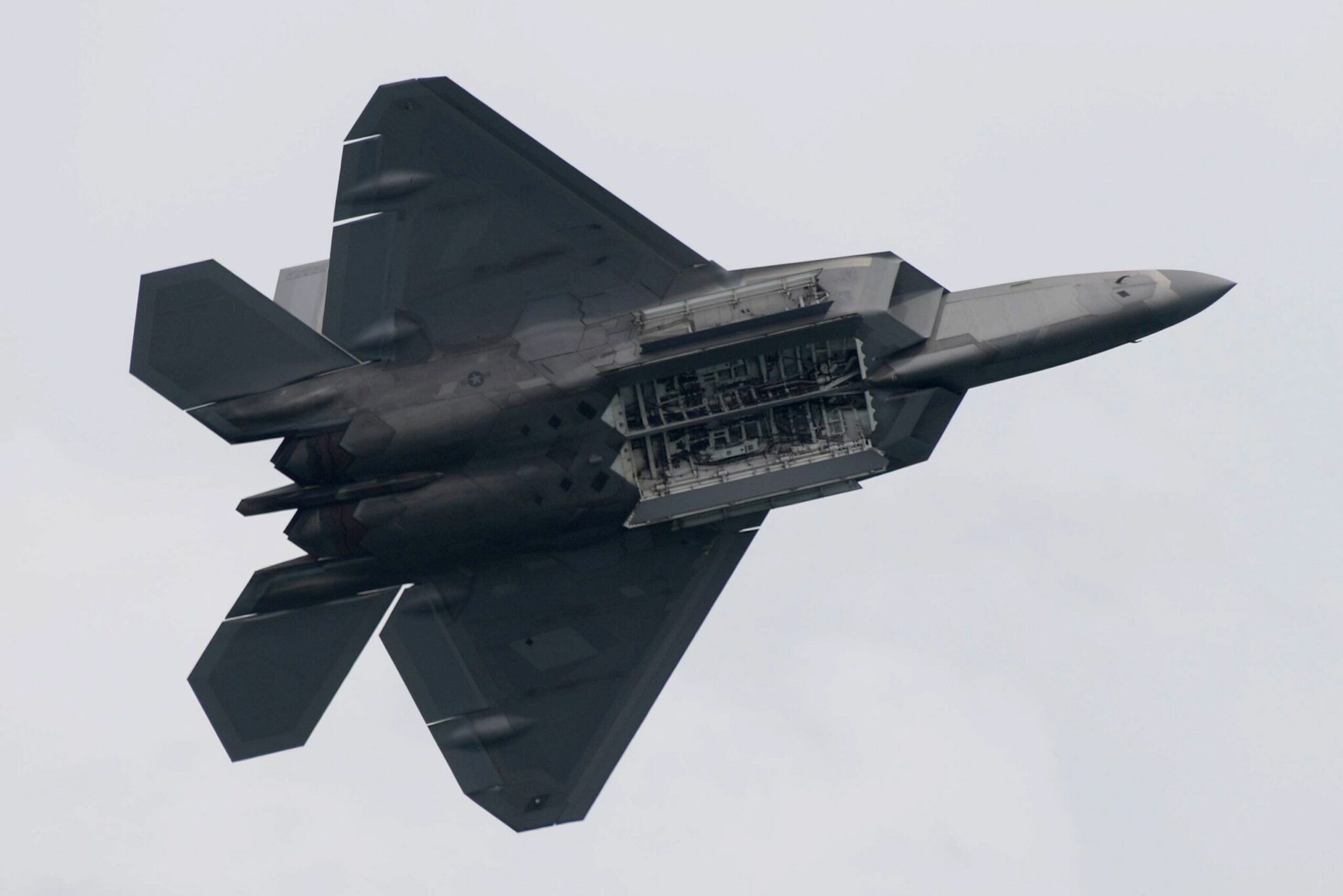 Raytheon Bags $1 Billion F-22 Sensor Enhancement Contract