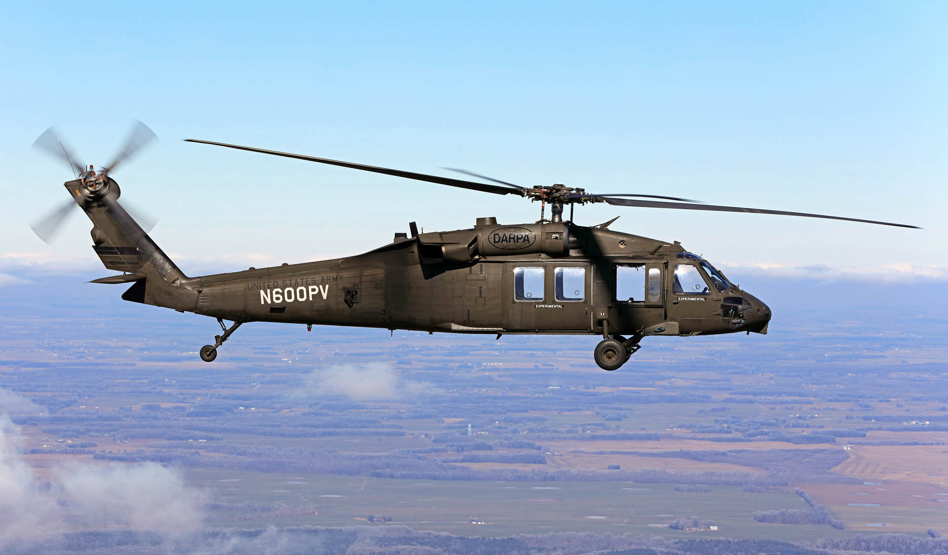 Black Hawk Completes First Ever Pilotless Flight