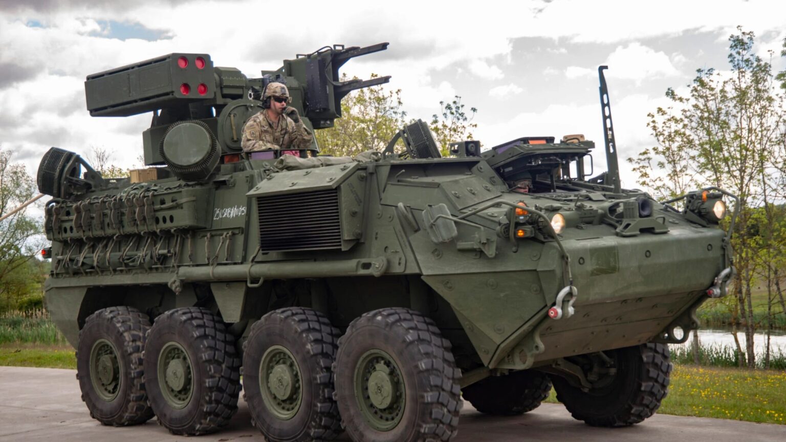 US Army to Deploy Laser-Equipped Stryker Platoon