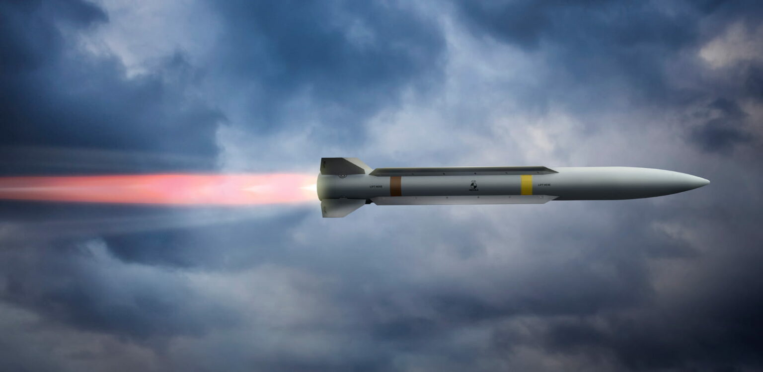 Raytheon Clinches Next-Gen Air-to-Air Missile Concept Funding