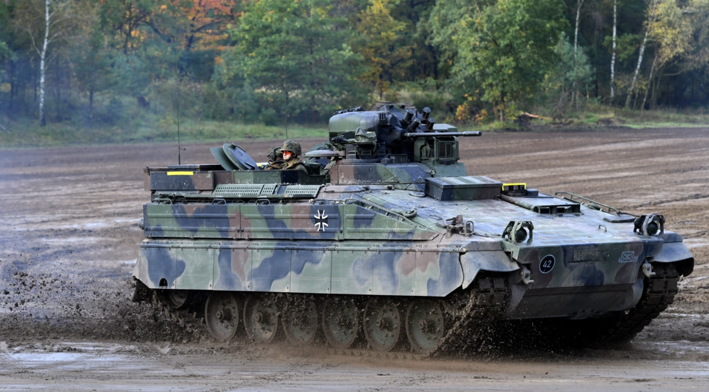 Germany to Send Ukraine 40 Marder Tanks by Spring