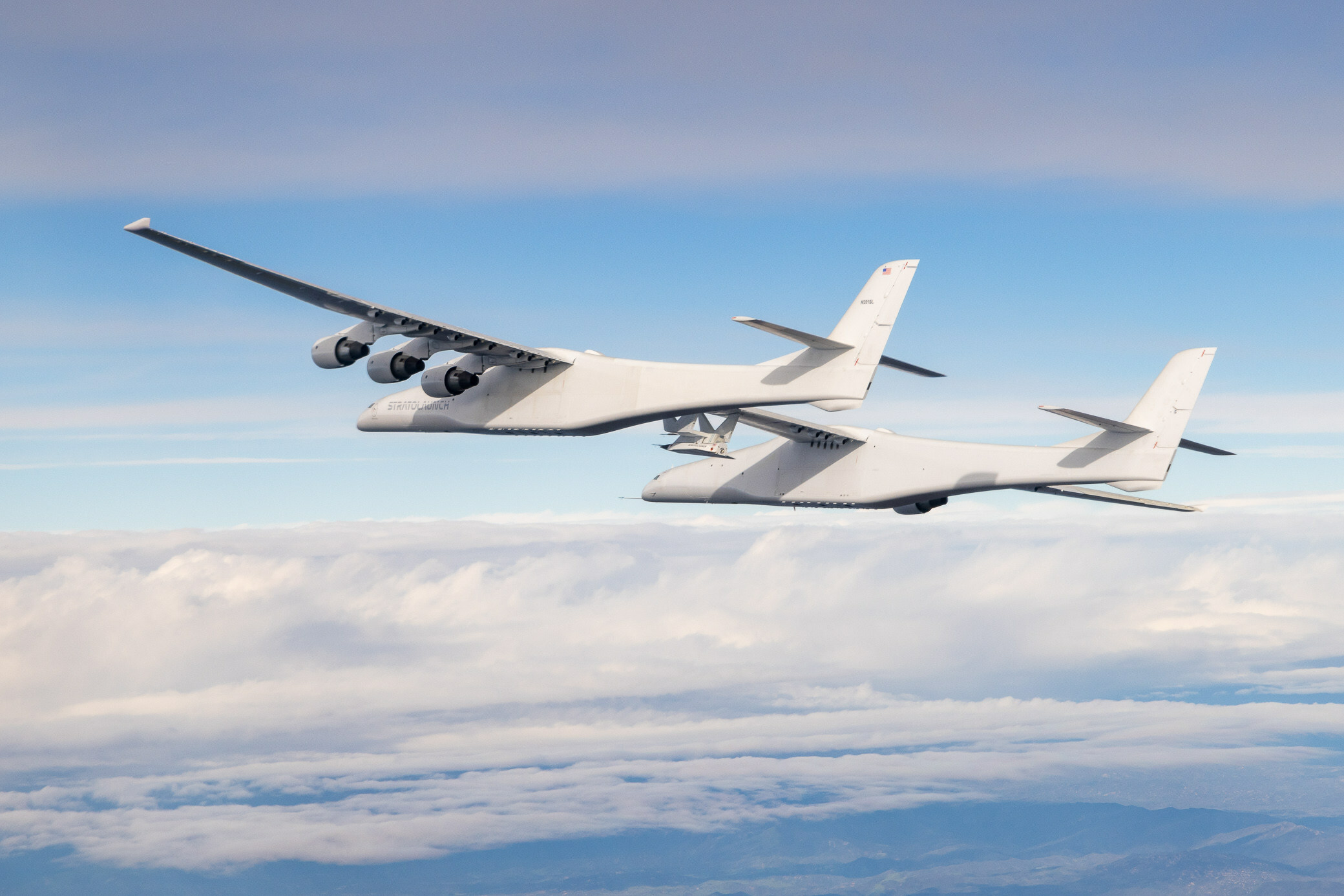 Stratolaunch's Roc launch platform carries the Talon-A separation test vehicle during its second captive carry flight. Photo: Christian Turner/Gauntlet Aerospace/Stratolaunch