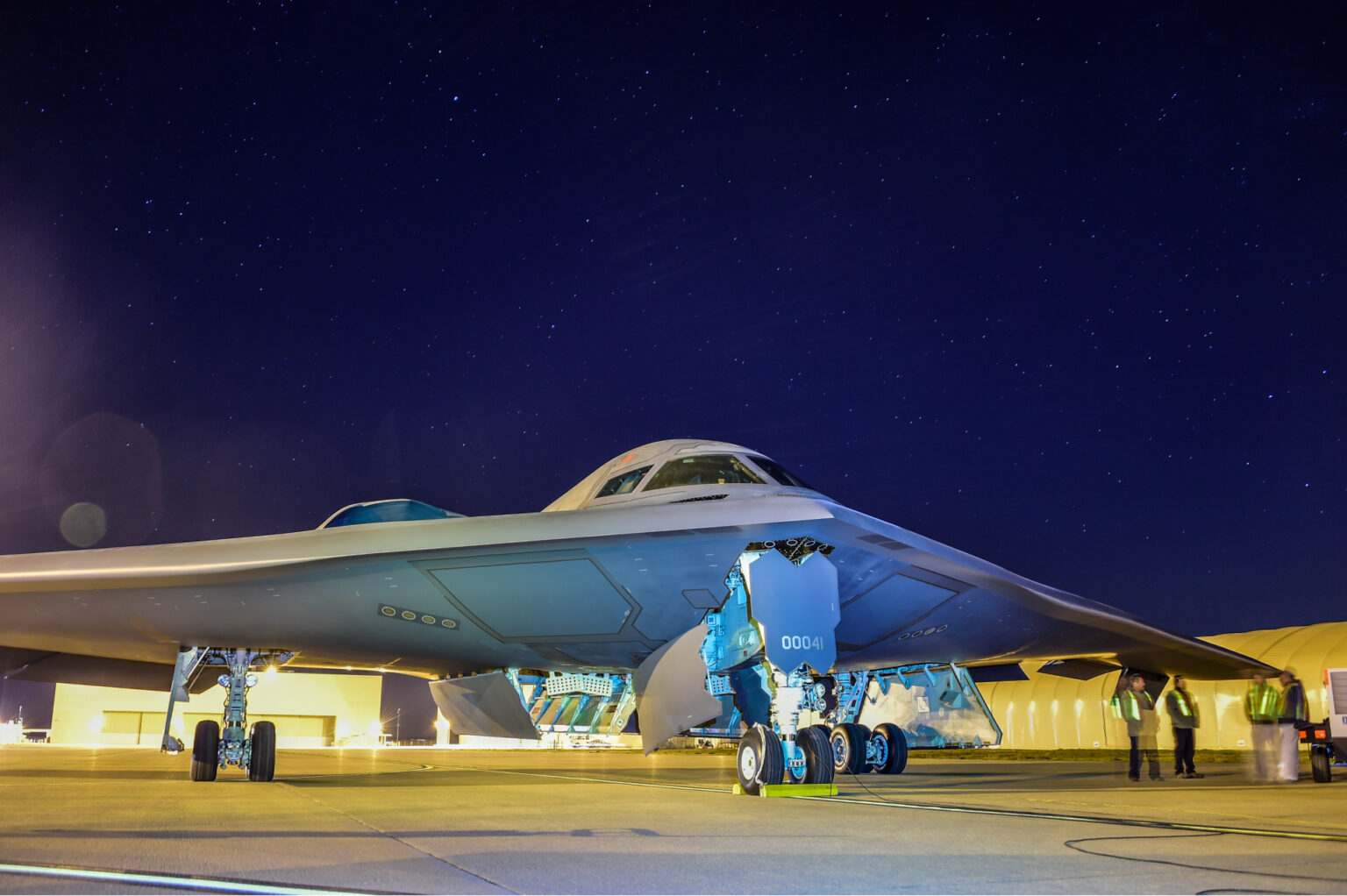 northrop-completes-in-flight-mission-transfer-on-usaf-b-2-spirit