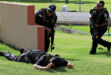 FORT BUCHANAN, PUERTO RICO- Members of Fort Buchanan's Directorate of Emergency Services and the U.S. Army Reserve-Puerto Rico 1st Mission Support Command conducted an active terrorist threat training exercise on Aug 30 here. (U.S. Army photos by Sgt. 1st Class David Hernandez, 363rd Public Affairs Detachment)