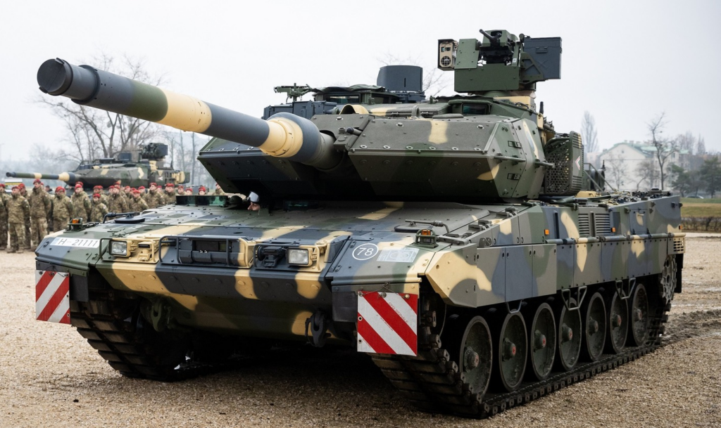 Hungary Receives Three Leopard 2a7hu Battle Tanks