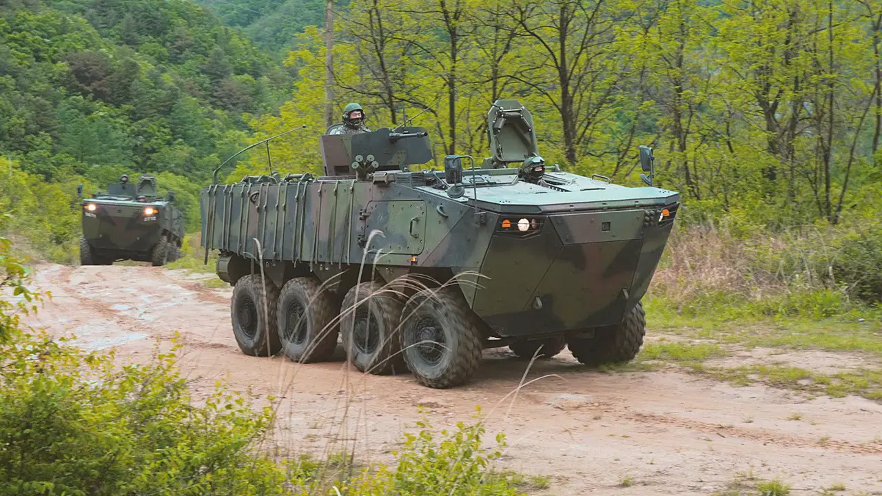 K808 wheeled armored vehicle