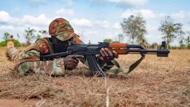 A soldier from the 1st Commando Parachute Battalion covers his sector of fire during squad movement training