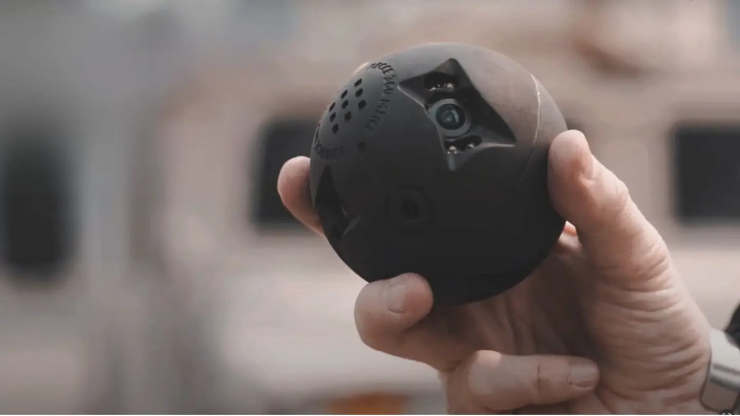 360-degree throwable camera