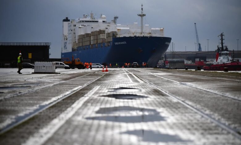 598th Transportation Brigade, 21st Theater Sustainment Command and a "Team of Teams" that includes many host-nation partners participate in the discharge operations of the United States vessel ARC Endurance at Bremerhaven Port