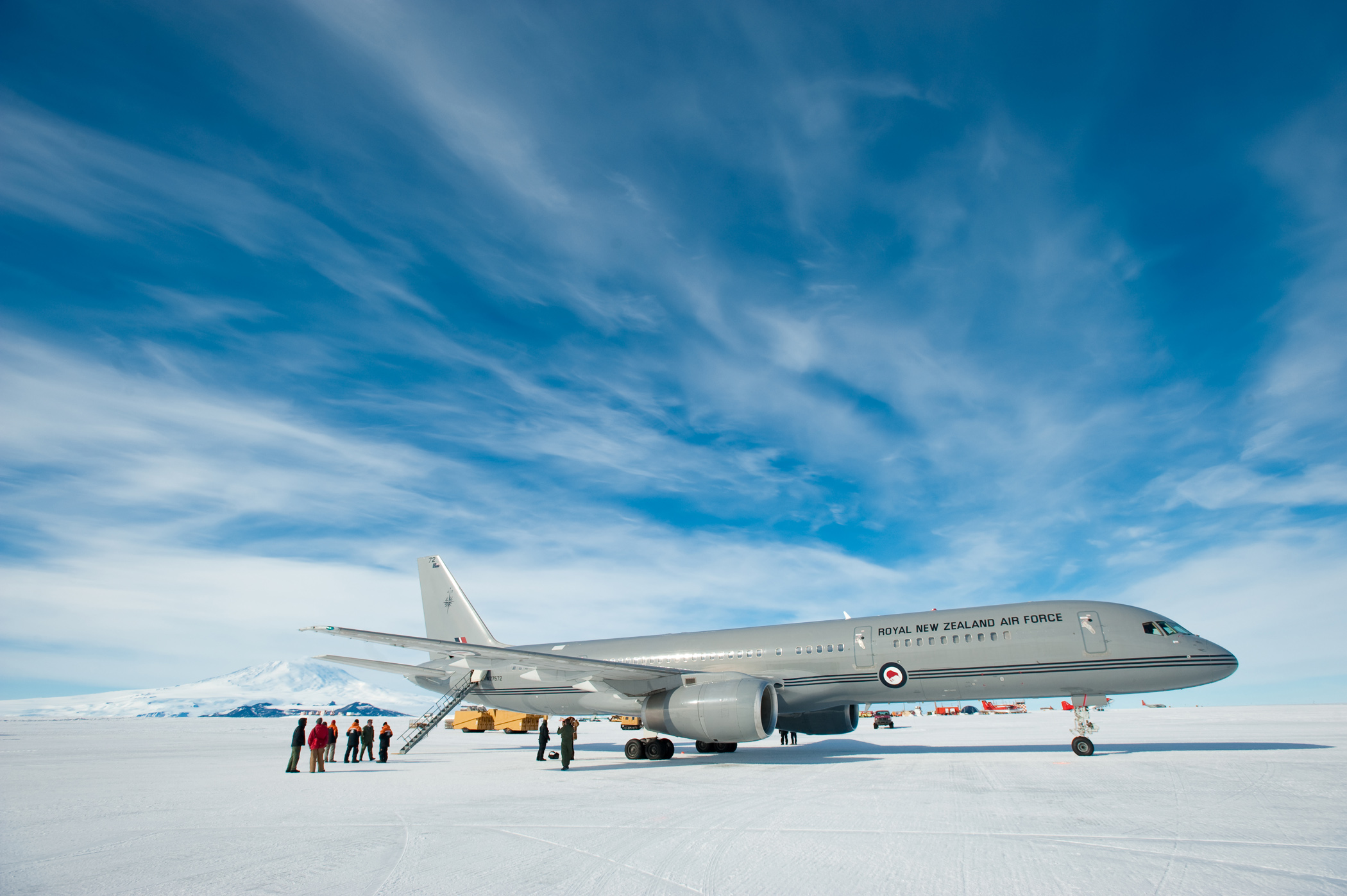 RNZAF Boeing lands at Pegasus Airfield on the Ross Ice Shelf during it's maiden flight to Antarctica.