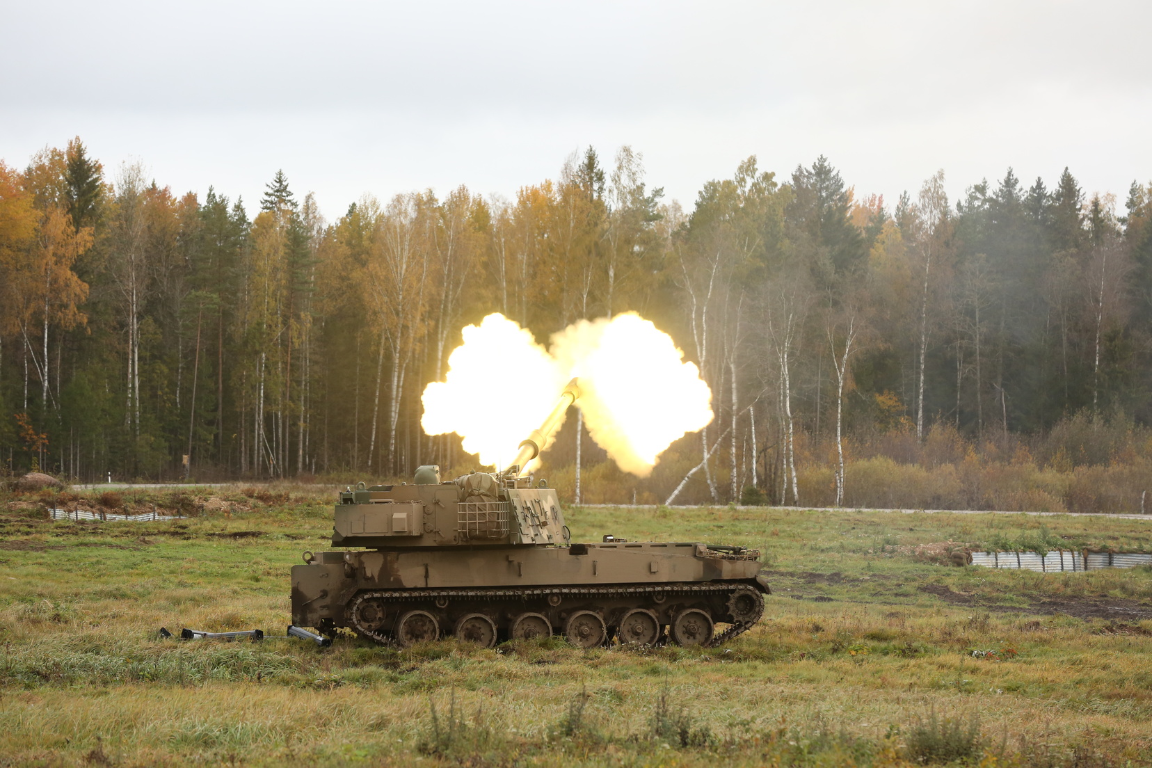 Estonian K9 howitzer during joint exercise with Poland