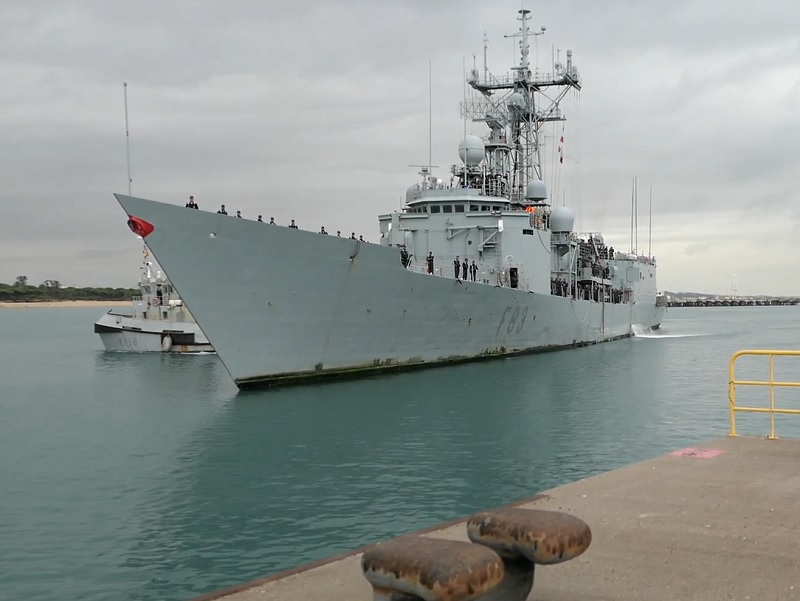 The Spanish frigate "Numancia" returned to Rota Naval Base after completing a five-month deployment in the Indian Ocean as part of EU-led Operation Atalanta.