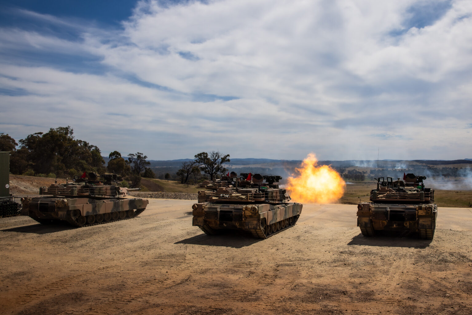 First Australian Soldiers Complete Abrams M1A2 Operations, Sustainment ...