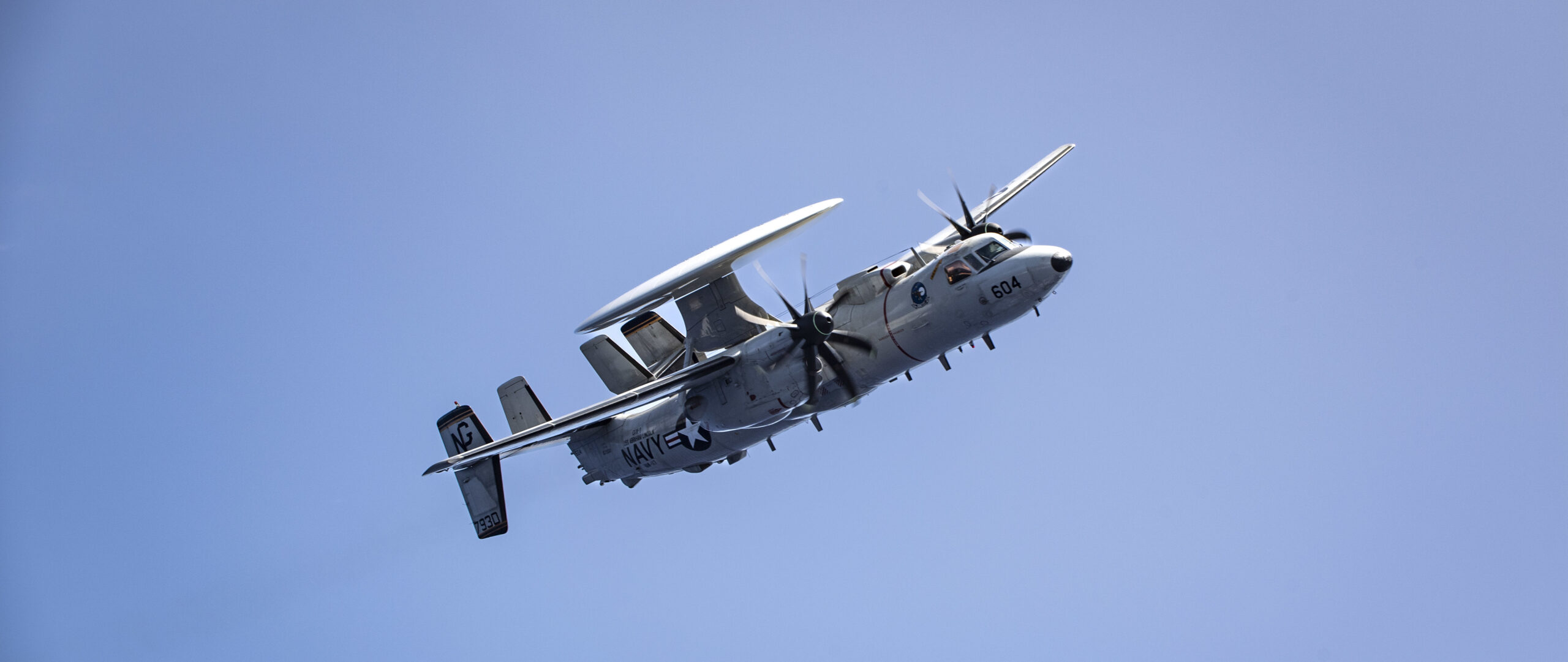 220715-O-LR179-1004-CA PACIFIC OCEAN (July 15, 2022) An E-2D Hawkeye, assigned to the "Wallbangers" of Carrier Airborne Early Warning Squadron (VAW) 117 conducts a maritime surveillance flight during Rim of the Pacific (RIMPAC) 2022. Twenty-six nations, 38 ships, three submarines, more than 170 aircraft and 25,000 personnel are participating in RIMPAC from June 29- Aug. 4 in and around the Hawaiian Islands and Southern California. The world’s largest international maritime exercise, RIMPAC provides a unique training opportunity while fostering and sustaining cooperative relationships among participants critical to ensuring the safety of sea lanes and security on the world’s oceans. RIMPAC 2022 is the 28th exercise in the series that began in 1971. (Royal Canadian Navy photo by S1 Melissa Gonzalez)