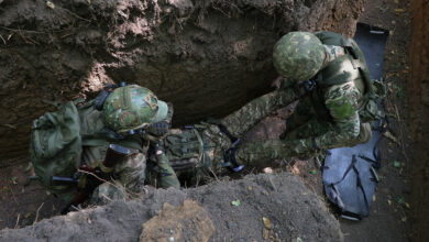 Ukrainian soldiers