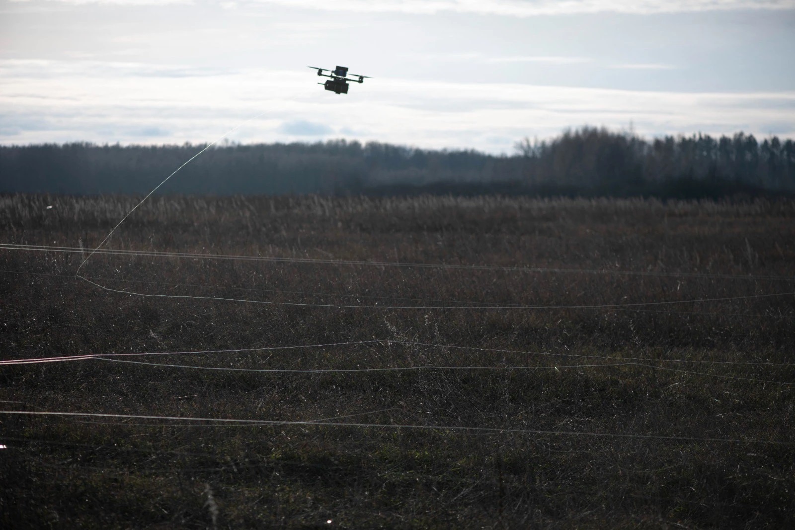 fiber-optic-controlled FPV drone