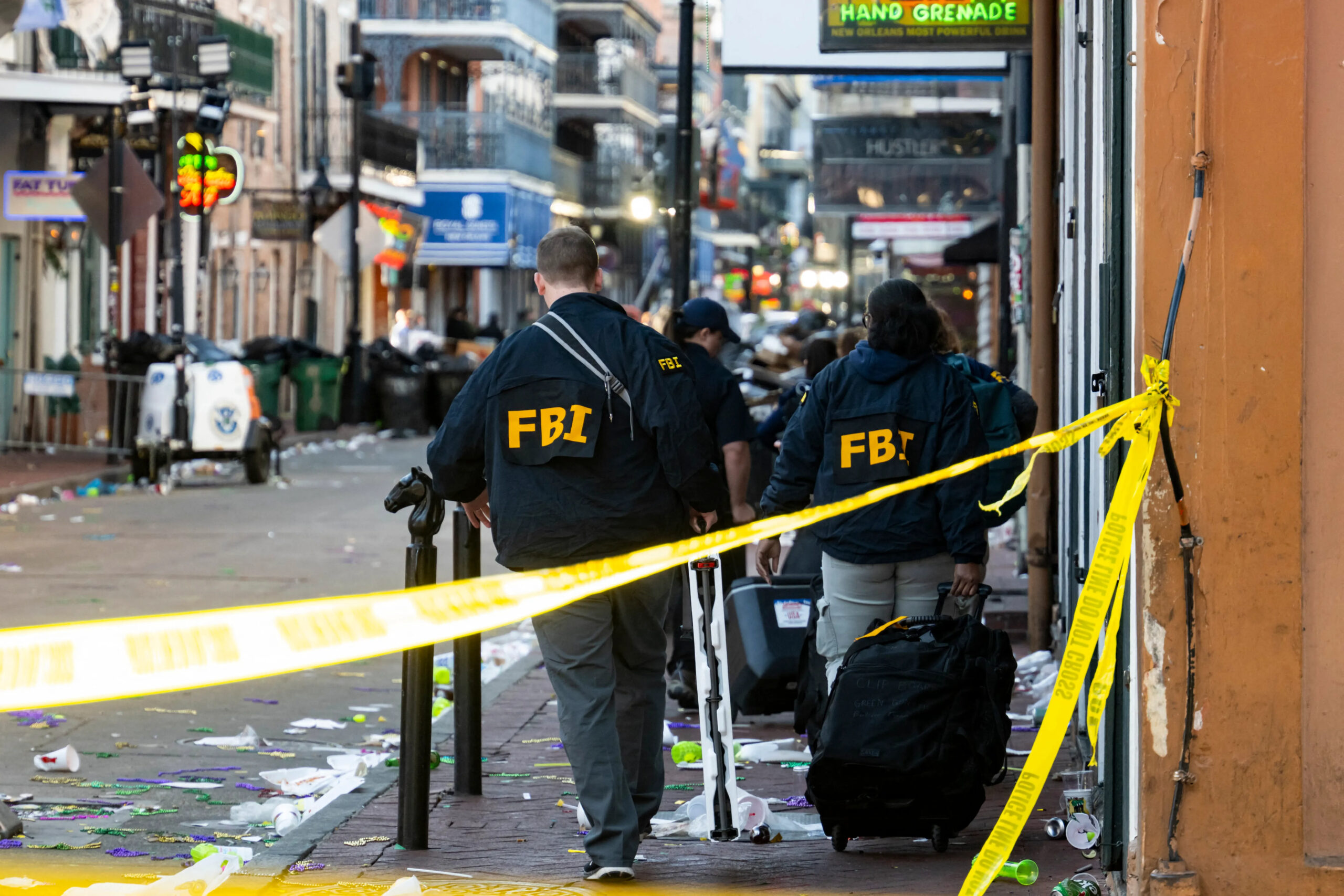 FBI at the scene of investigation on the New Year's Day attack in New Orleans [Matthew Hinton/AFP]