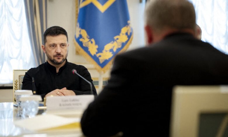 Ukraine's President, Volodymyr Zelensky meeting with other foreign ministers.