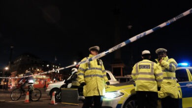 Police officers seen around Westminster after a terrorist attack in London on March 22, 2017. Four people including a police officer and his attacker have been killed in two related incidents outside the Houses of Parliament and on Westminster Bridge in what Scotland Yard are treating as a terrorist incident (Photo by Jay Shaw Baker/NurPhoto) (Photo by Jay Shaw Baker / NurPhoto via AFP)