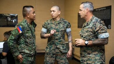 Philippine Marine Corps and US Marine Corps personnel speak during the MARFORPAC–PMC Staff Talks at Camp HM Smith, Hawaii, Feb. 5, 2026. Photo: Lance Cpl. Moses S. Lopez Franco/DVIDS