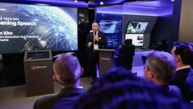 Sun Kim, Head of Space Business at Hanwha Systems, showcases the Space AI Solution to representatives from the global space and defense sectors at MSPO 2026. Photo: Hanwha