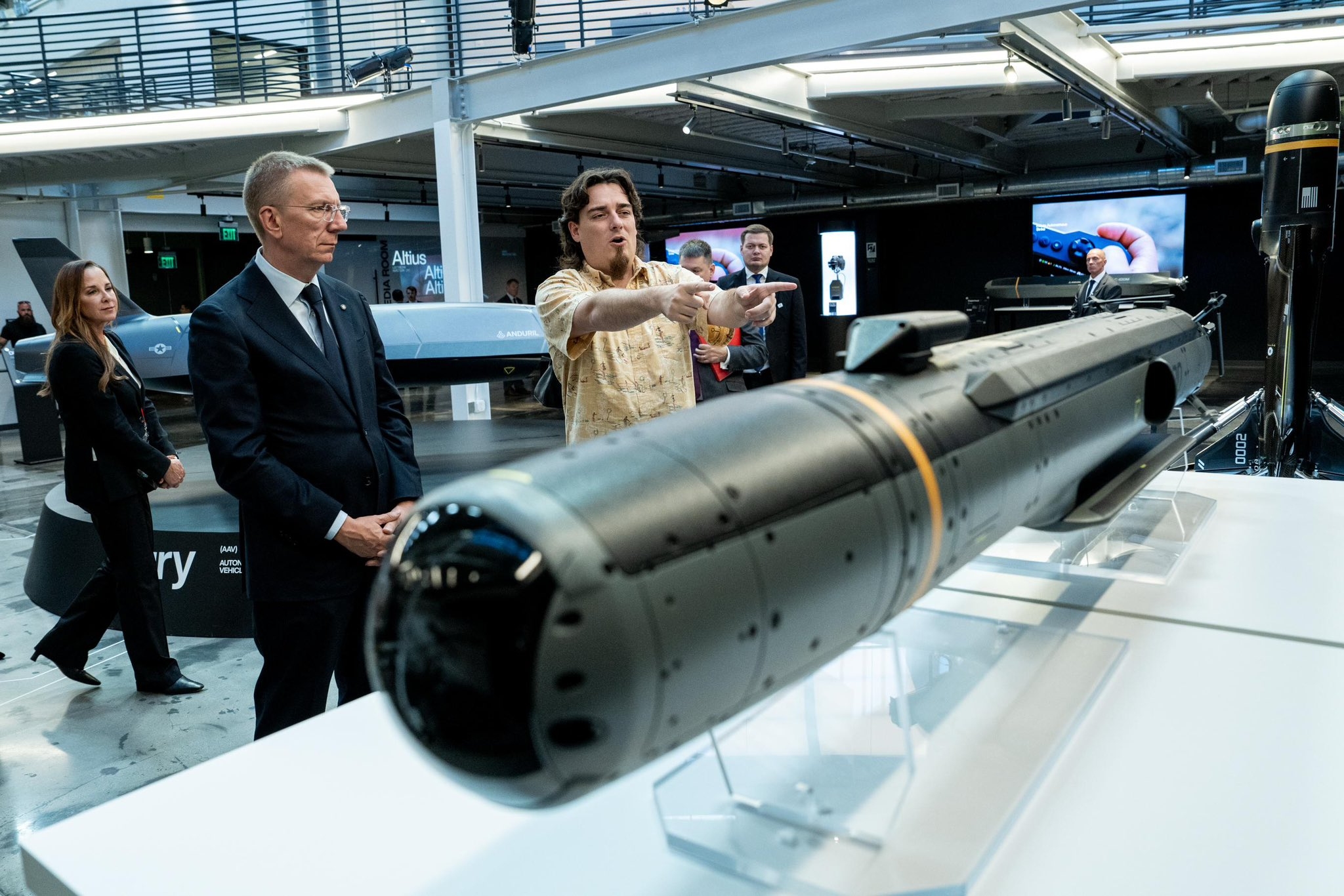 Anduril Founder Palmer Luckey presents the Barracuda missile to Latvian President Edgars Rinkēvičs. Photo: Edgars Rinkēvičs via X