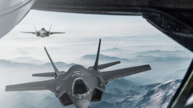 An artist rendition of F-35.